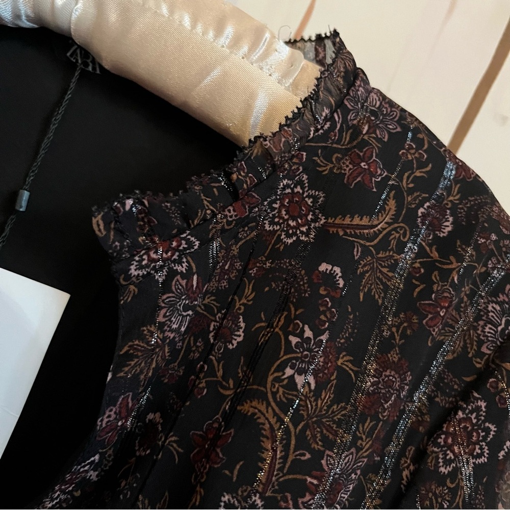 Zara Floral Dress - Picture 5 of 8